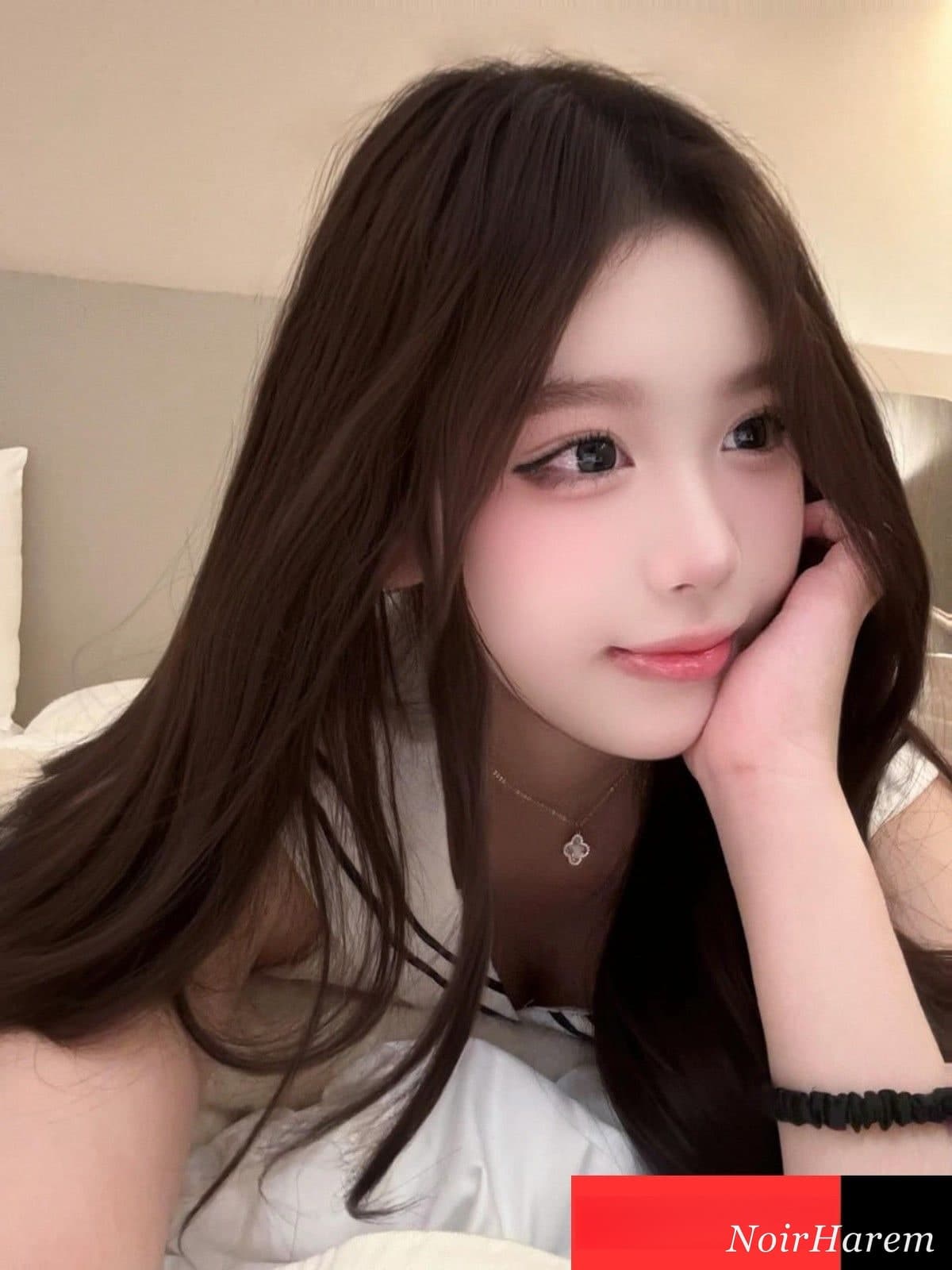 XiaoYu-小鱼 — 1