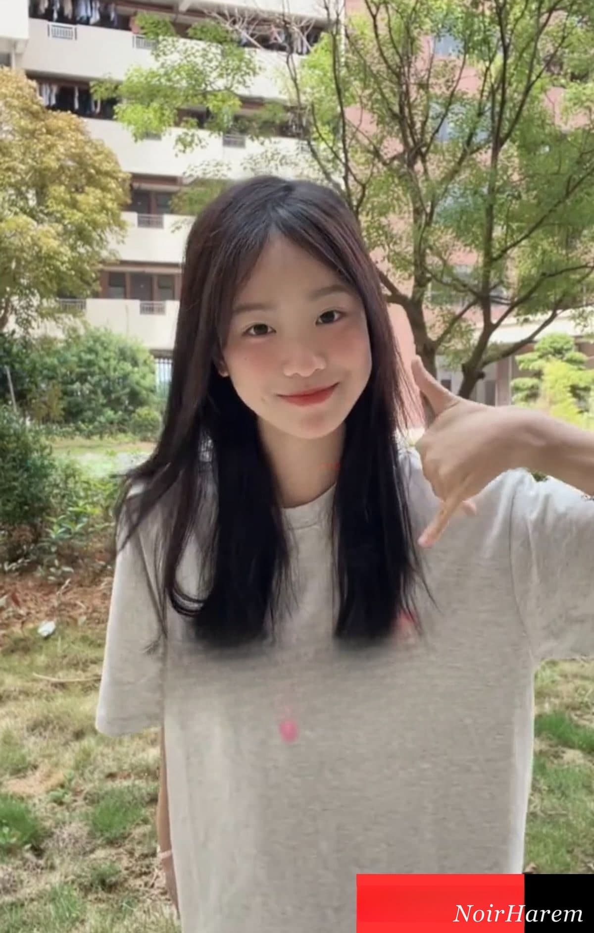 LiLi-李李 — 2